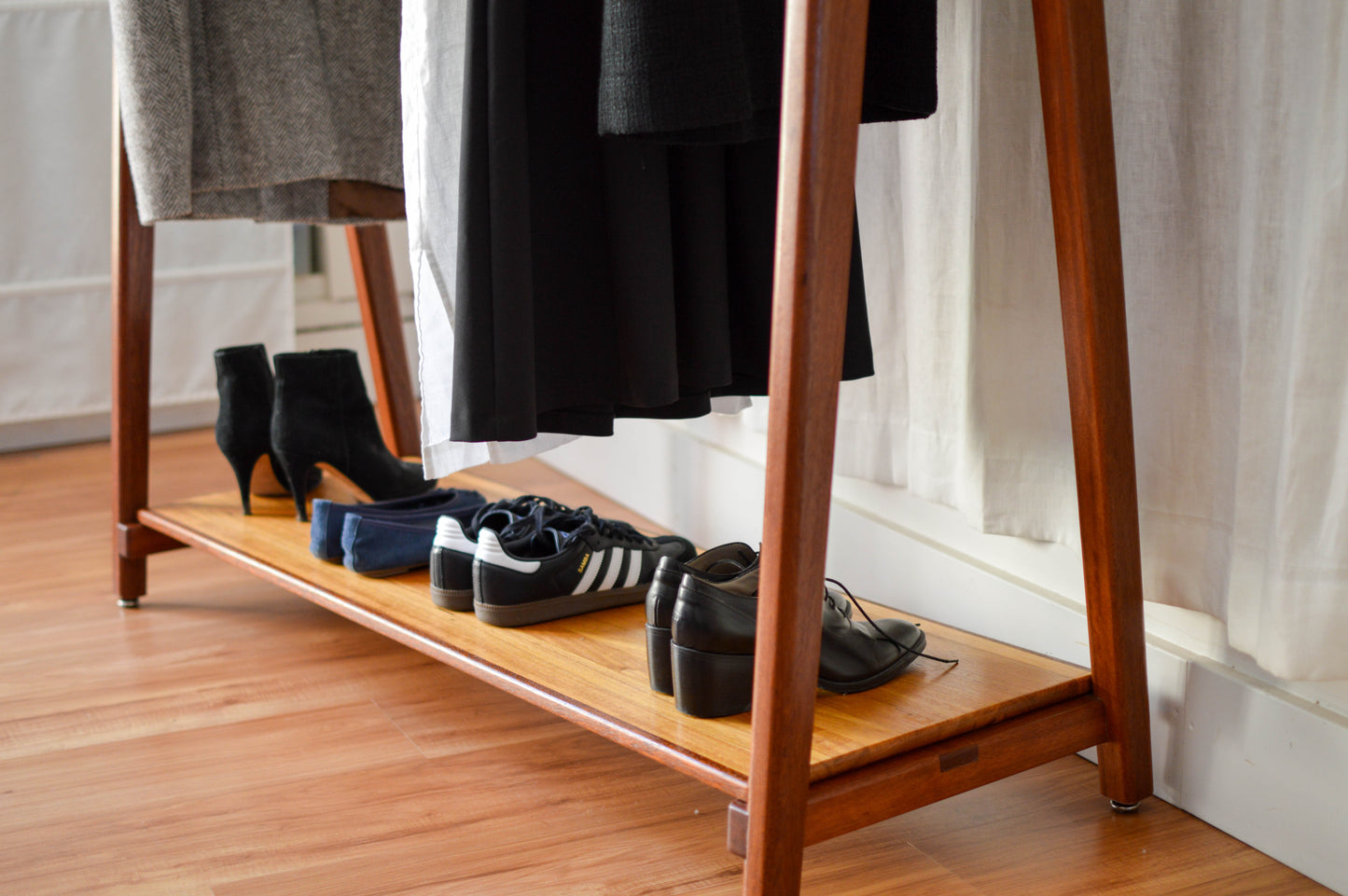 Reclaimed wood clothing rack